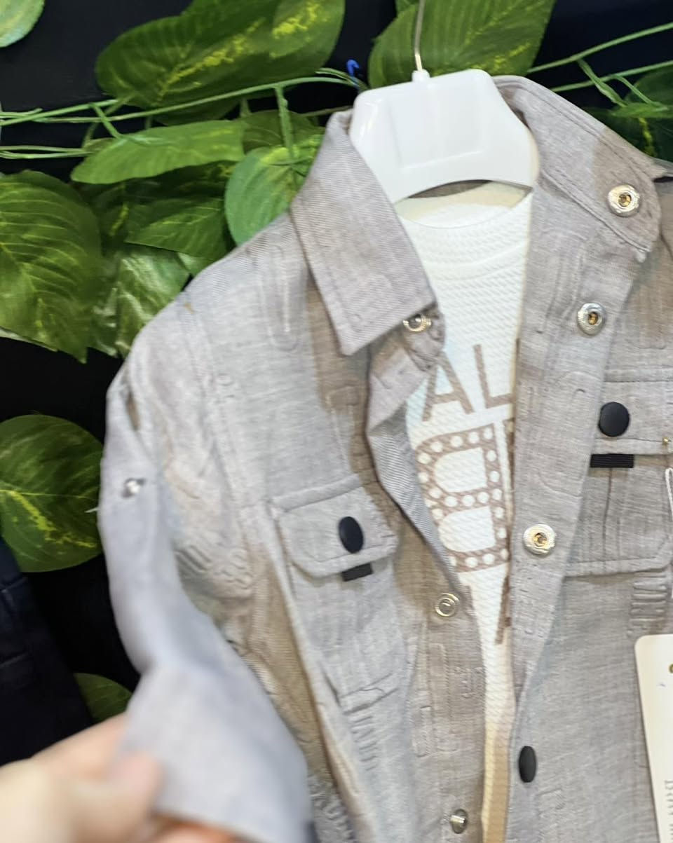 قاتی کوڕان سێ پارچە  قماشی تایبەت و کوالتی
لە ١ ساڵ تاکوو ٥ ساڵ بەردەستە
سێ ڕەنگی جیاواز و جوان
بەردەستە بۆ زانینی نرخ  لە کۆمێنت بنوسە نرخ


**إذا كنت صاحب هذا الإعلان وتريد حذفه لأي سبب، رجاءا أرسل رسالة إلى الدعم الفني**