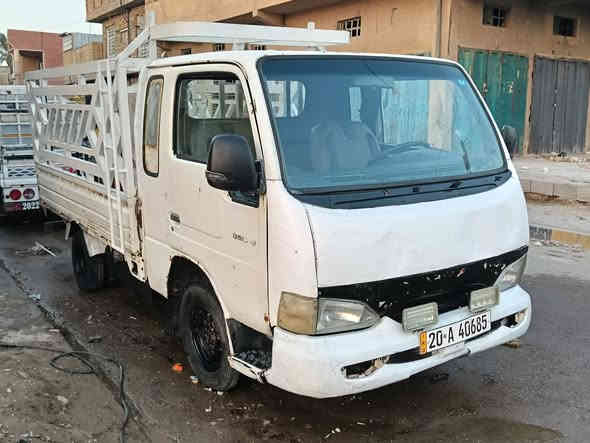 السلام عليكم  سامسونج للبيع موديل 2000 السعر 35 رقم نكليزي سنويه بسمي باتري جديد صدر جديد تخم تاير جديد المكينه تشتغل نكرة الصبح مكاني بغداد الحسينيه  واتساب ***********
