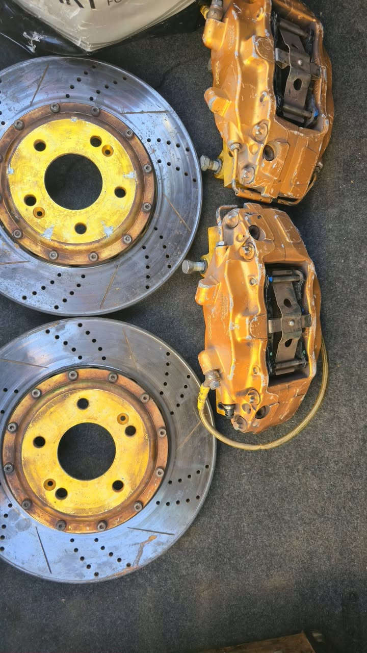 برمبو اصلي مع دسكات ٣٠٠ دولار ***********
