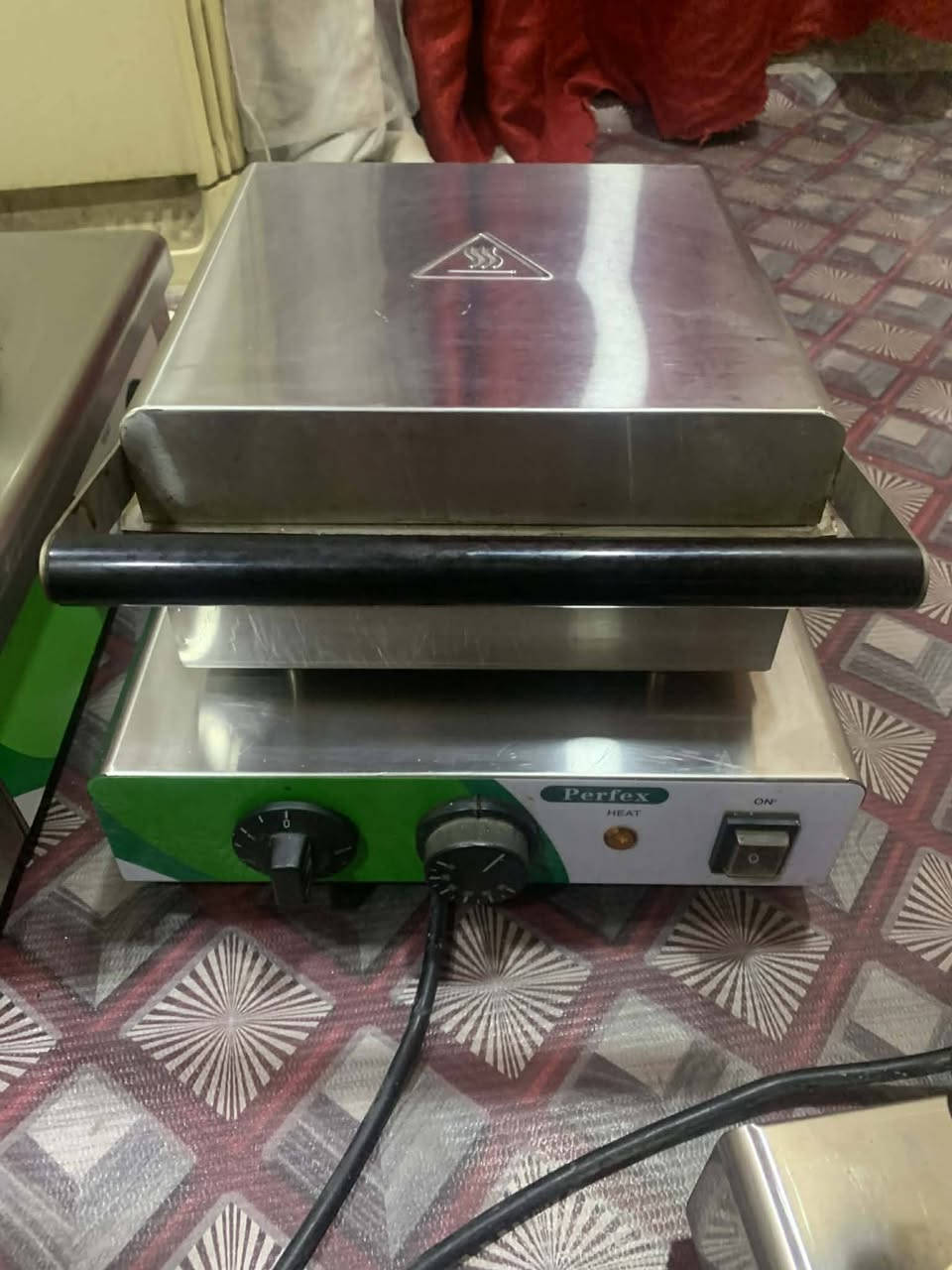 هاي أجهزه مال وأفل 3 وجهاز كريب للبيع شلعة
مكانهم تكريت 
السعر 800


**إذا كنت صاحب هذا الإعلان وتريد حذفه لأي سبب، رجاءا أرسل رسالة إلى الدعم الفني**