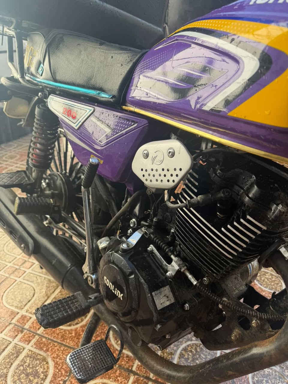 السلام عليكم
دراجة ايراني 5گير
2025/11/3
دراجة ماشية الفين /نقص شاشة فقط متفلشه
مبدل دهن مرتين فقط
مكان الدراجة الدورة حي الصحة 
السعر875 وبيهة مجال بسيط كلش
رقم التلفون ***********
