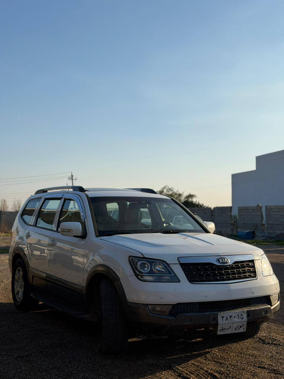 السلام عليكم 
كيه موهافي ٢٠١٥ 
فول مواصفات 1/1
وارد خليجي رقم اربيل تحويل سنويه ساقطه صار ٤ اشهر 
محرك ٣٨٠٠ 
فتحه سقف 
بصمه ابواب وتشغيل 
جنطه شفط 
فور ويل 
كشنات جلد +كهرباء +تدفئه تبريد +خزن ميموري 
ستيرن كهرباء 
زراك لايت 
لايت زنون 
ماشيه ٢٠٠ الف كم 
تبريد شغال 
صدر امامي خلفي جاهز 
اخوان السياره بيه ضرر جاملوغ امامي وبنيد بي دواخل بلبدنه وبيه جاملوغ خلفي ونرشت خزام للجماليه نصبته حلوه وسعره مناسب انشاالله 
١١٩ ورقه وبيه مجال بسيط 
مكاني صلاح الدين بلد 
***********
