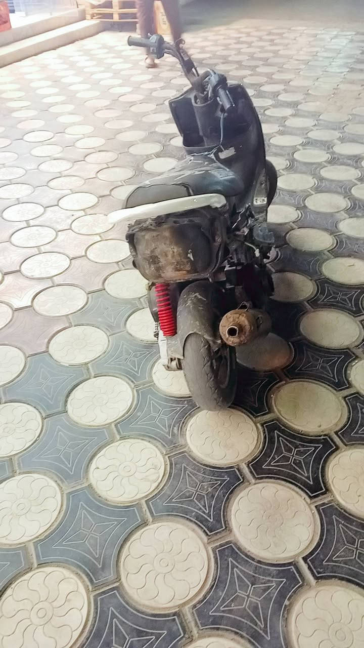 سلام عليكم دراجه ماكس   عدله  البيع ستفسار رقم الهاتف ***********  بغداد
