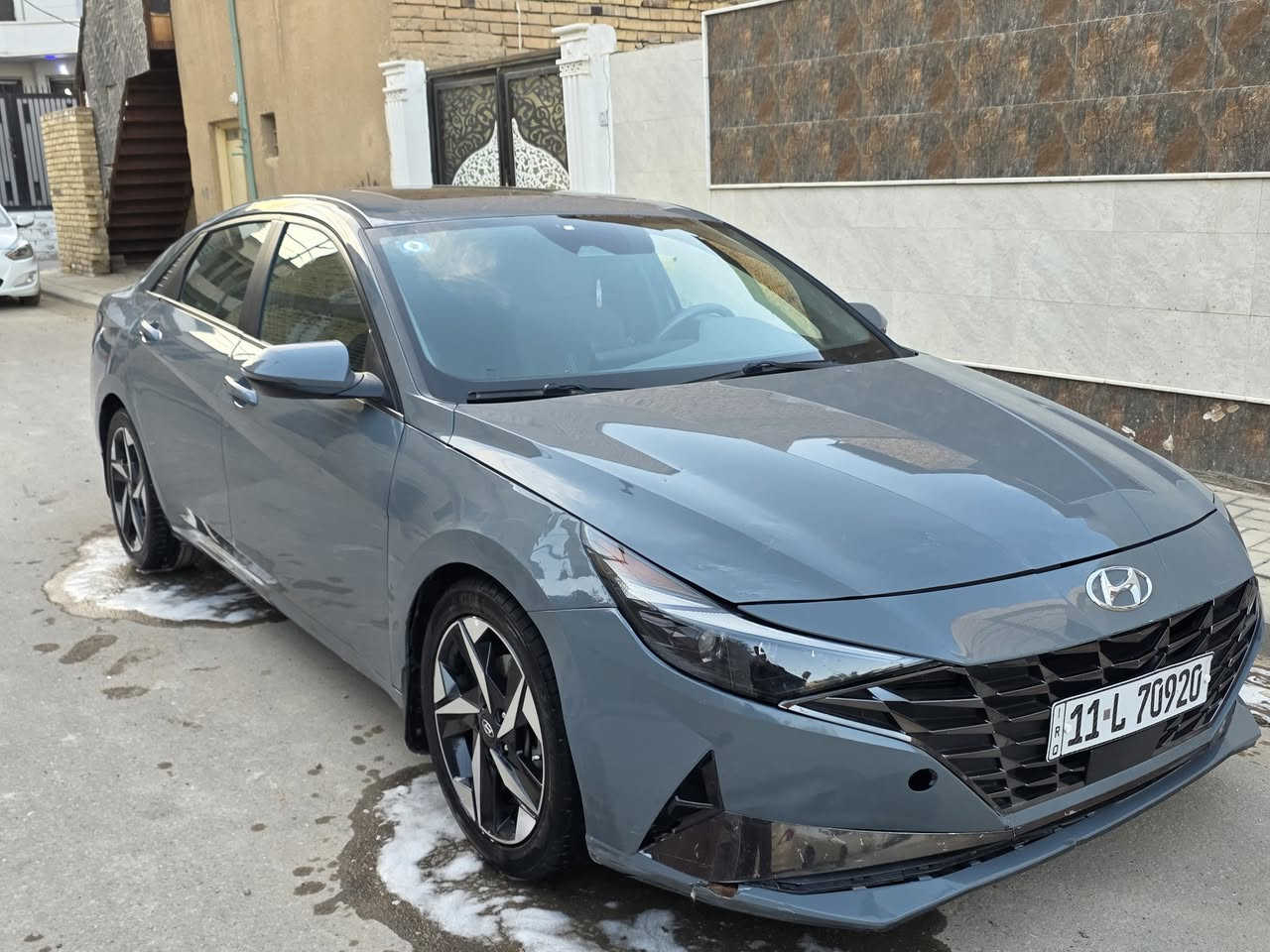 للبيع......
النترا هايبرد موديل 2022 كندي 

لون سمنتي مميز 

سياره جديده 

حادثه بسيط جدا فقط بارد طرف البنيد جهه اليمين

والباقي مكفول بجم كبس على وضع الشركه 

رقم بغداد الجديد حره

فتحت قماره

بصمه ابواب وتشغيل وتشغيل عن بعد 

صندوق ذكي يفتح عند الاقتراب 

شاشة كبيره ابل كار بلي 

سايد بريك بصمه 

شاحن وايرلس 

دشبول ديجيتال إلكتروني متغير 

حساس اطارات 

اوتو هولد 

تبريد منفصل جهتين لمس 

اشاره ترحيب 

رادار أمامي وخلفي 

قياده اليه 

ترحيب يده باب

كروز مثبت سرعه 

 تبريد حداديه مكفوله على وضع الشركه  

سياره جاهزه من كلشي

للإستفسار الاتصال على الرقم

مكاني ديوانيه قضاء الشاميه 
السعر 155بيها مجال

 ***********
