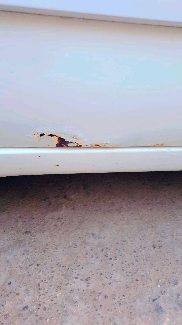 تيكو 2014 كير ميكانيكي المرغوب 
شيارة كلشي شغال بيها 
بيها خياس قليل في باب الايسر 
وصبغ في الجاملخ الايمن الخلفي .. بدون دواخل جميع دواخلها سليمه
كير ومحرك ممتاز وسليمات 
شاشة وكاميرا وتبريد جديد 
السعر ٦٨ وبها مجال حك الجيه 
الاتصال على الرقم ***********
السيارة بأسمي وشرط التحويل ثاني يوم ان شاء الله حبيبي
مكاني بغداد الحرية .