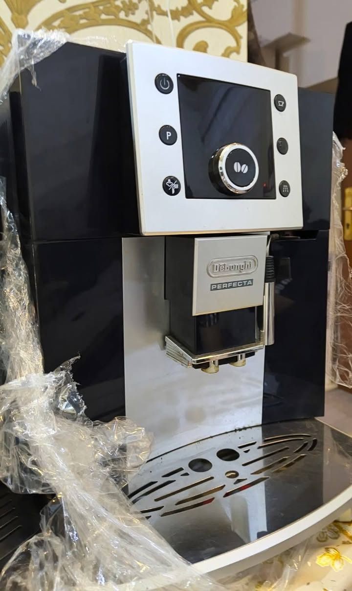 مكينة قهوة اوتوماتيك دولنجي ضخمه(PERFECTA) المنشأ إيطالي في إيطاليا سعر 300 الف قفل


**إذا كنت صاحب هذا الإعلان وتريد حذفه لأي سبب، رجاءا أرسل رسالة إلى الدعم الفني**