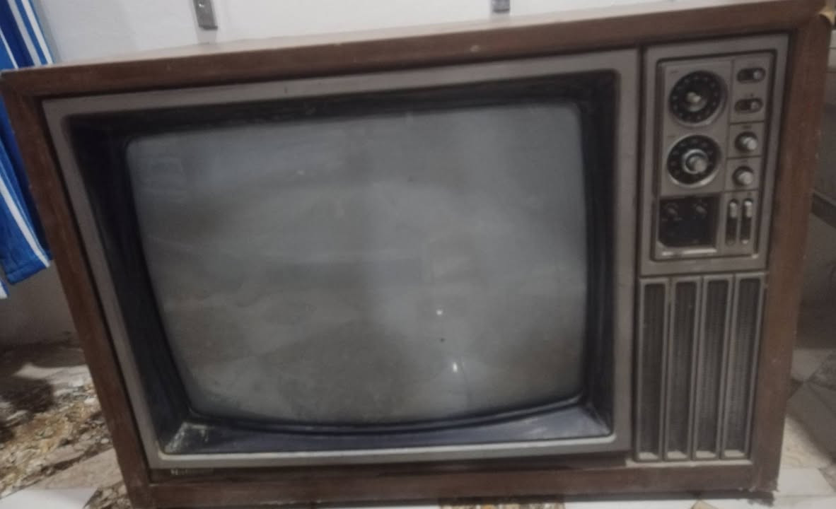 تلفزيون قديم نشنل حجم كبير جدا وزن ثقيل صاج قياس ٧٥ في ٥٠ سم كما موضح بالصورة للاستفسار خاص


**إذا كنت صاحب هذا الإعلان وتريد حذفه لأي سبب، رجاءا أرسل رسالة إلى الدعم الفني**