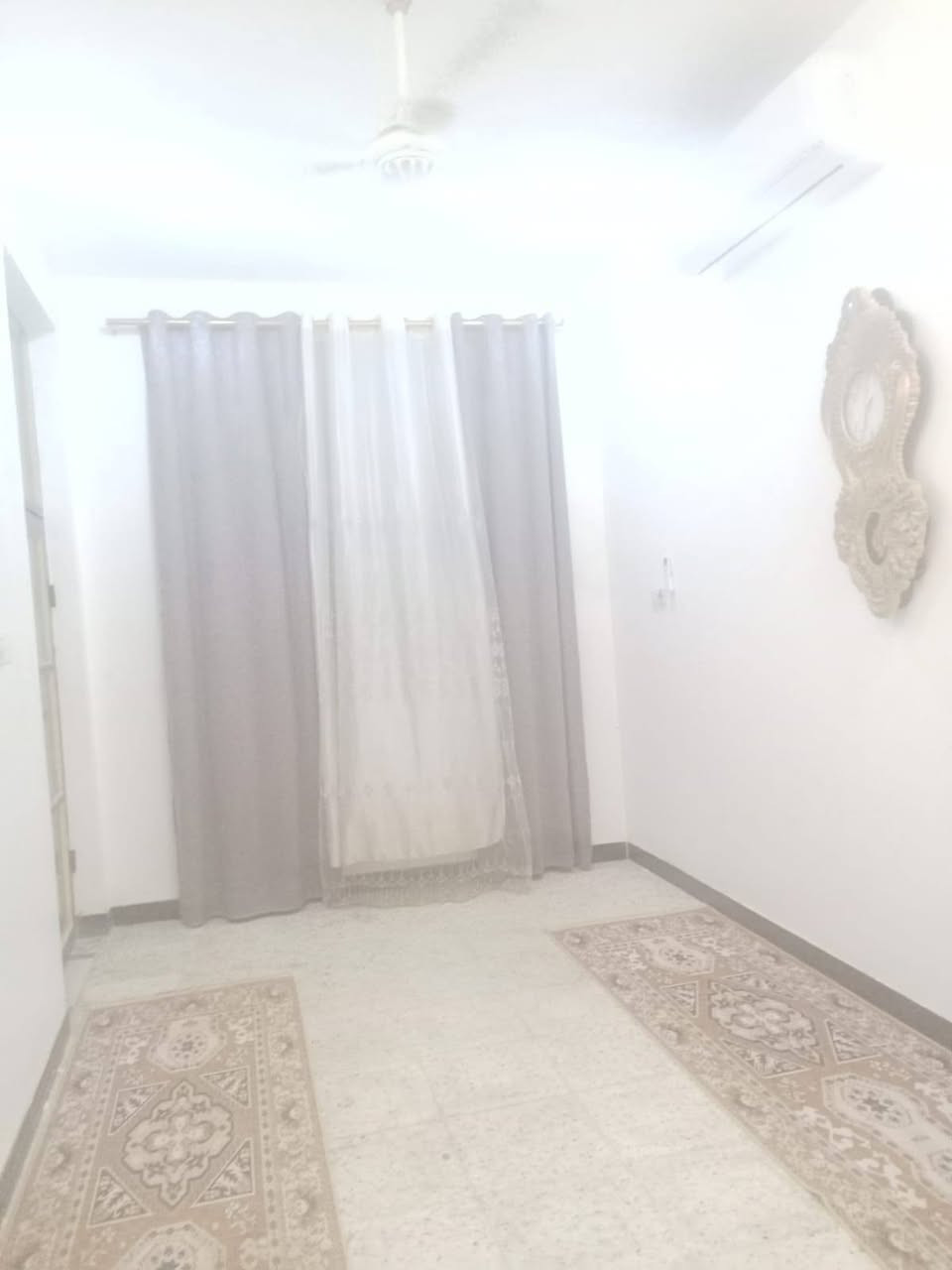 سلام عليكم بيت مساحته100
كامل مكمل نواقصه اني اكملهن تستلم جاهز البيت طابو سند25 عنوانه نادر مقابيل بانزين خانه مال العرفان يبعد عن تبليط 300متر منطقه جديده  متوفر كلشي خدمات كامله  ارقامي 👇👈***********
***********متوفر وات ساب  ثنياتهمن  هاي تفاصيل البيت ماعندي اي تفاصيل بعد البيت جديد صارله سنتين من كامل
