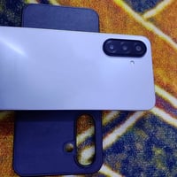 آيفون ١٧ • ١٢٨ • ساحة عدن