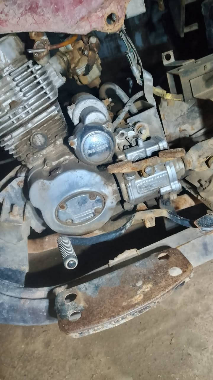 السلام عليكم ستوته كلك للبيع 2016 شاصيها مقفول***********
