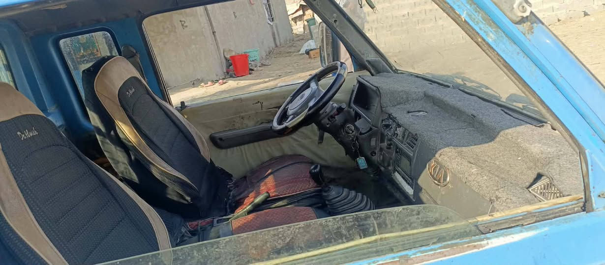 سلام عليكم كيه بنكو البيع موديل 93رقم بغداد سياره حلوه مكاني بقداد شعله سعر 40وبيه مجال.           ***********.        وبي واتساب
