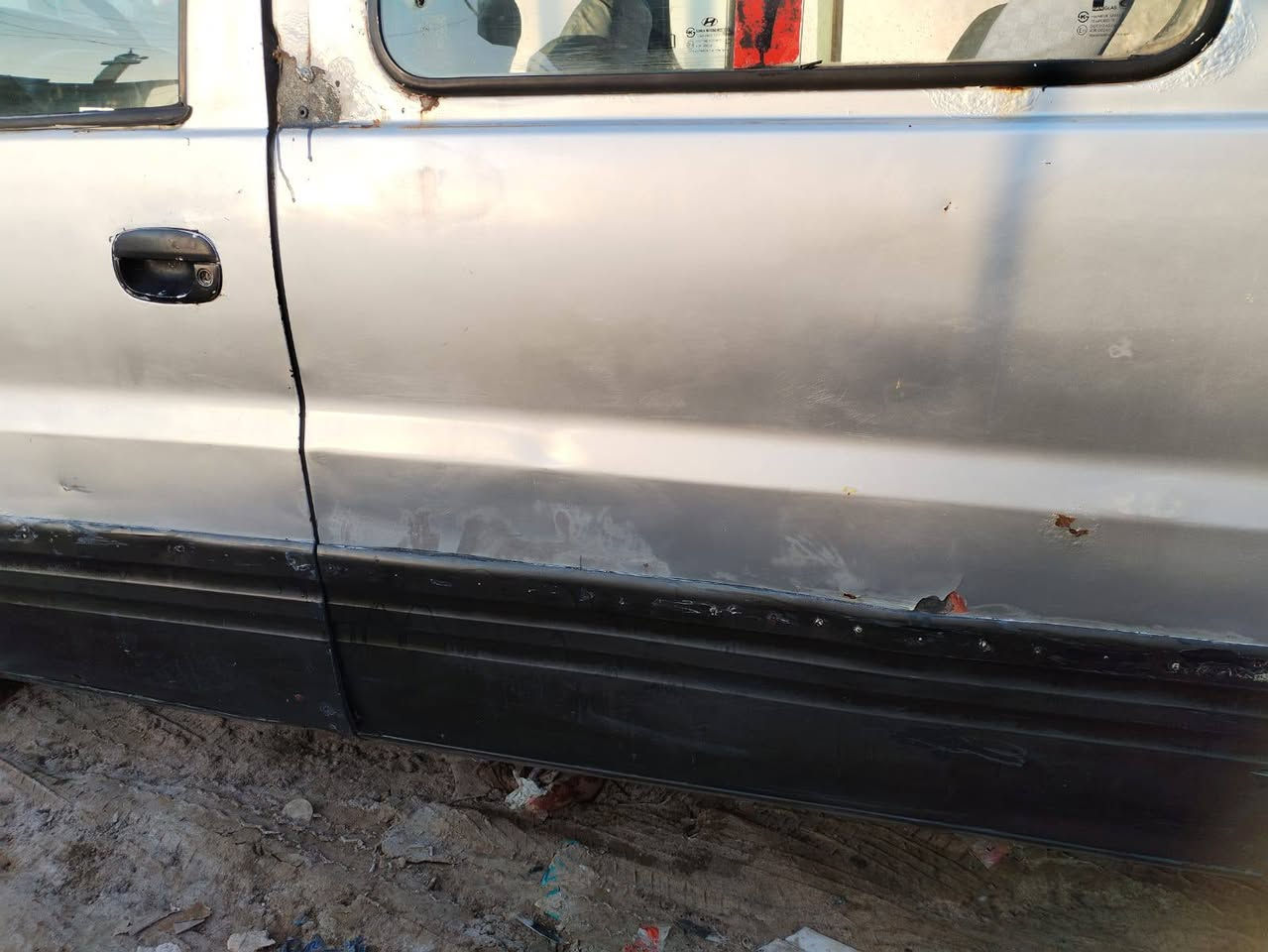 ستاركس رقم واسط اجره مكانها بغداد شرط التحويل سعر 40وبيها مجال خيط بخار بدون تنقيص شواصي اماميه نظيفه الورى واحد معمر الاتصال على الرقم ***********مو شراي لاتخابر ولاتكسر حلال مسلم
