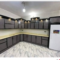 كاونترات حسب الطلب • ألوان متعددة • النجف