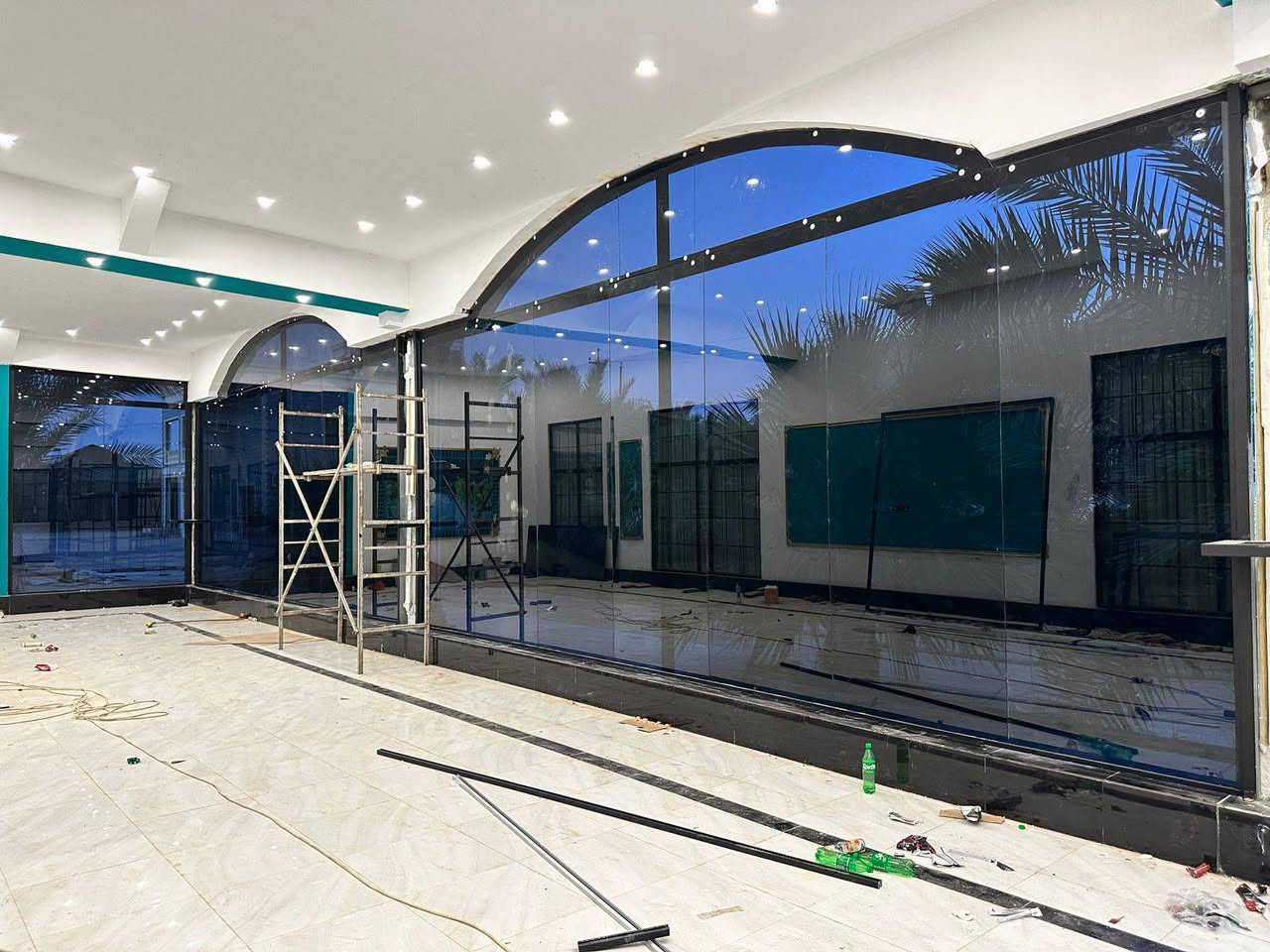 مستعدون لعمل كافه انواع الزجاج الحراري تركيب
الجامخانات والواجهات الزجاجيه نوع الزجاج( 10ملم حراري) ويوجد أيضاً كافه انواع الزجاج وكل الاوان يوجد ابواب وشبابيك المنيوم حسب الطلب ومحجرات الدرج 
للاستفسار الاتصال او المراسله ***********
