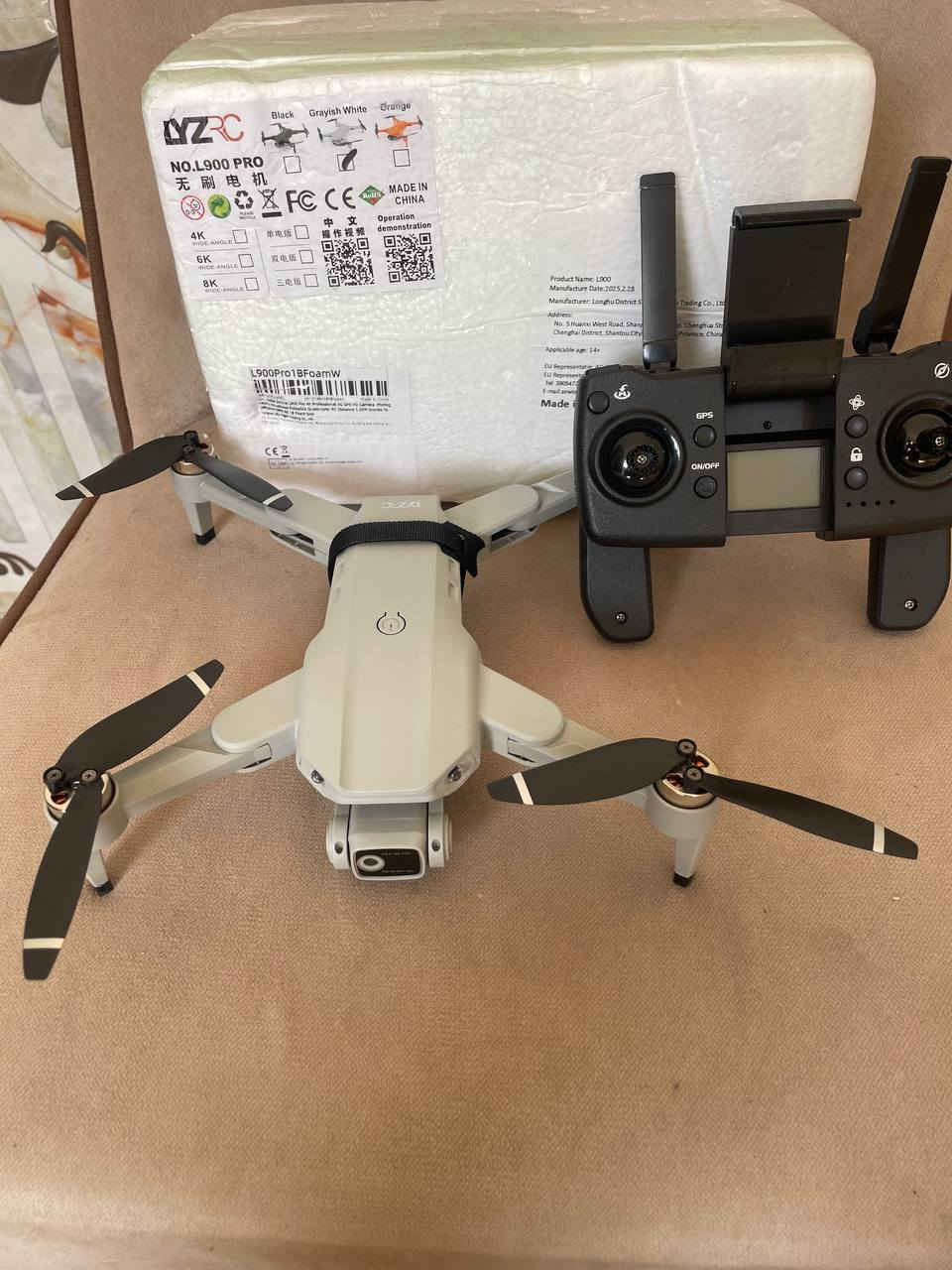 درون L900 pro
جي بي اس(gbs)رجوع تلقائي النفس المكان 
البعد 2k ثنين كيلو متر)
الارتفاع 120
دقة الكامره فول HDجدا واضحه
ثباتيه واضحه بالفيديو 100%
جوستك شاشه رقميه شحن مو بطاريه
جديده زلغ مابيها كسر الكارتون
كامل ملحقاتها مراوح احتياط+كيبل شحن+عدة+ جنطه ) سعرها 65 توصيل مجاني


**إذا كنت صاحب هذا الإعلان وتريد حذفه لأي سبب، رجاءا أرسل رسالة إلى الدعم الفني**