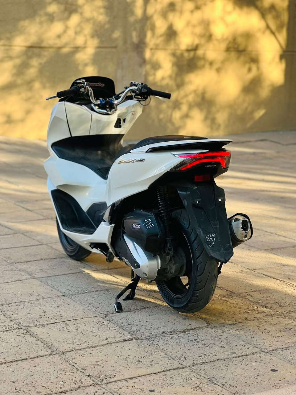 السلام عليكم pcx جيل الرابع وكاله مكينه 160 دراجه مكفوله كفاله عامه حساس ازدحام حساس ستان مكينه لوك برغي ممفتوح بيه شلعه معدل فول دراجه مال جناي ماشيه 20 الف حقيقي لوك أوراق لمعرض بيه دراجه تتعب تكول جديد العنوان بغداد السعر مليون و950 وماكو هيج سعر متوازي عل بيع الهاتف ***********
