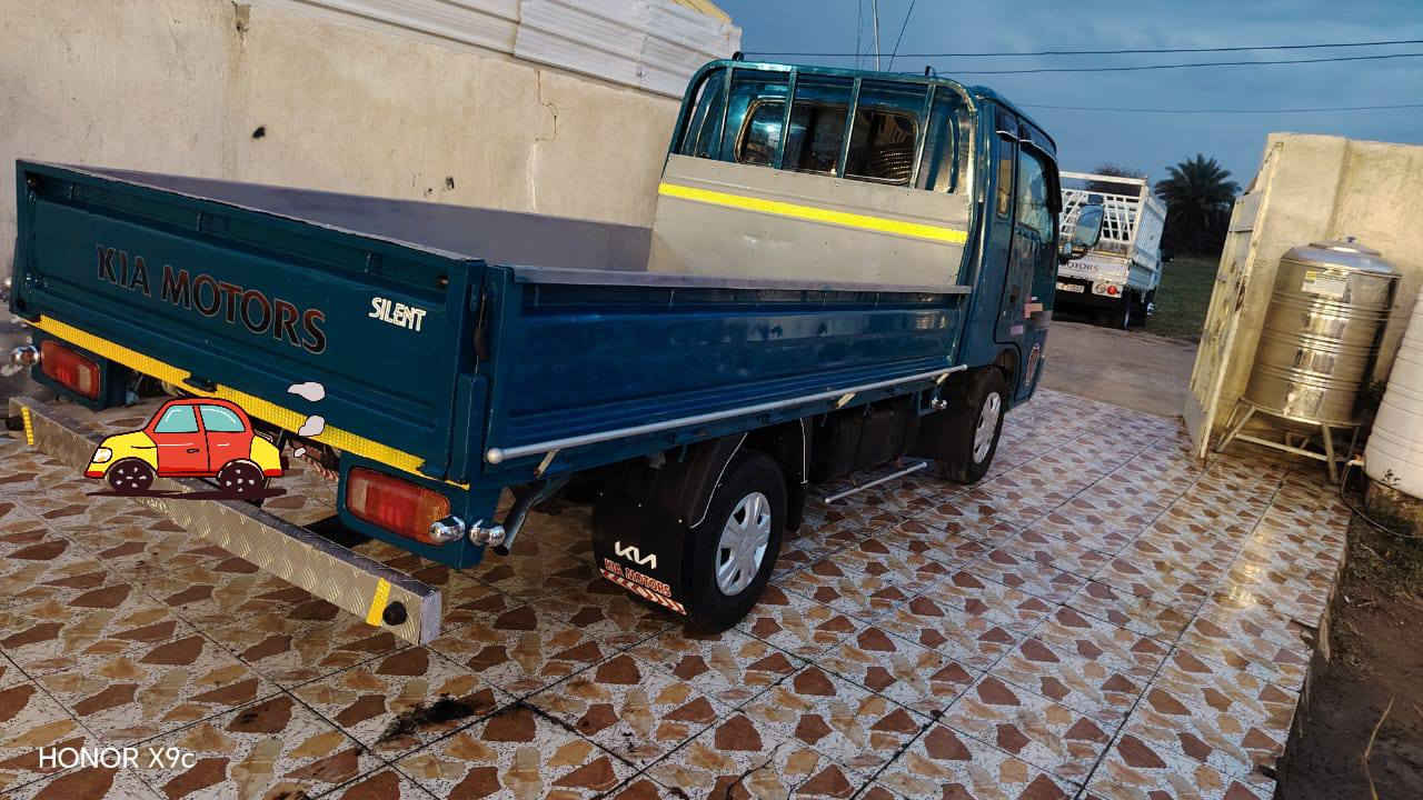 يالله 
السلام عليكم للبيع كيا ام عيون 2001  رقم صلاح الدين انكليزي  سنويه ل28بسمي هزه جديده تحويل ثاني يوم كير محرك اكسل شاصي رقم شاصي مكفول كهربائيات كلها شغاله صدر جديد  دوشمه جديده  السياره بلاديه صبغ دوسات وباب خلفي فقط مكان السياره التاجي 
 ***********
