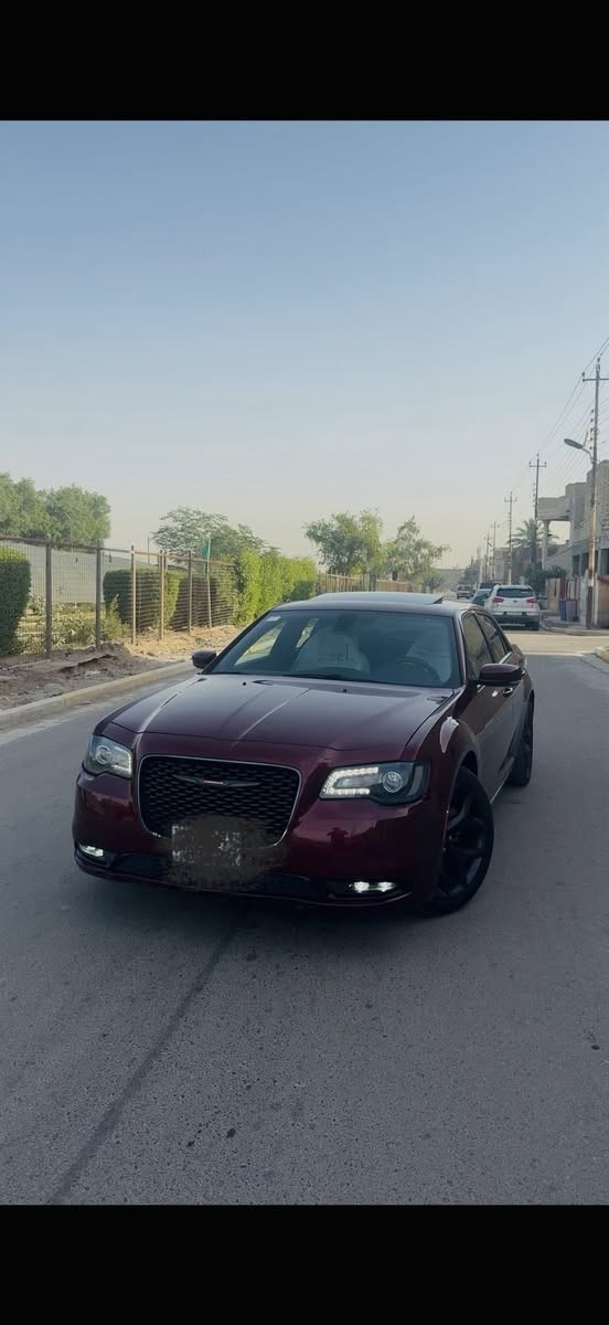 300 S
السياره
موديل 2021
دخول ضباط
ماشيه 42 الف ميل
حادث جانبي مثل ما موضح والبابين مبدلات بلادي ويل 20 تاير جديد بدون دواخل فقط ايرباك برده
منظومه زينون كامله
بانوراما 
السياره كلش نظيفه
رقم بغداد
العنوان بغداد
السعر 260 وبيها مجال
***********
