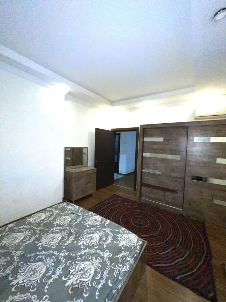 ‎شقة للإيجار – مؤثثة بالكامل
250 دولار
‎📍 الموقع: طريق كسنازان – بالقرب من مدينة ألعاب مجد لاند

‎✨ المواصفات:
‎• شقة مؤثثة بالكامل وجاهزة للسكن
‎• تحتوي على 1 غرفة نوم واسعة
‎• صالة جلوس (هول) مريحة
‎• موقع متميز وسهل الوصول إليه
‎• تتوفر خدمات الكهرباء والماء بشكل مستمر
‎• حماية (سكوريتي) على مدار ٢٤ ساعة

‎📞 للاتصال والاستفسار: ***********
#erbilcity  #iraq  ￼
