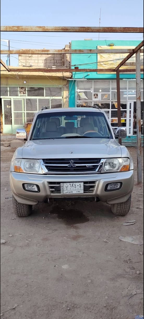 باجيرو للبيع موديل 2004 سبعه راكب محرك بلادي3000 مري شفط تبريد 3قطع تخم تاير حداديه جديده مكينه وكير وحداديه جديدات دواخلها نضيفه السياره السعر 70 وبي مجال حگ الجيه عنوانها النجف قضاء الكوفه الاستفسار ***********
