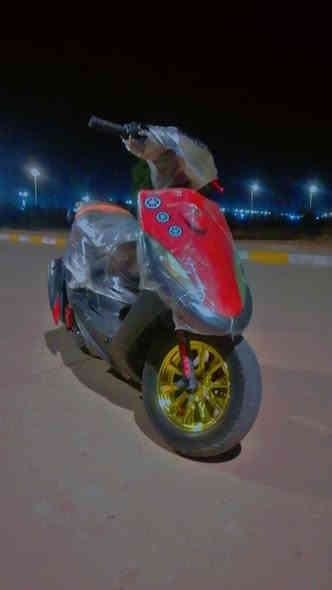 سلام عليكم مره خصت مدير الكروب
 دراجه ماكس عدله 
 لون احمر دراجه
 مكينه مكفوله 
 كابريتا بلاد 
شيال بلاد 
دبلات قزم بلاد 
مكينه 55 بلاد الله شاهد تجي وشوف بلاد دراجه تاكل اكل بالشارع  سرعه ومعدل الله شاهد
 دراجه حلوه وجاهزه ما ناقصها اي شيء بس كفرات وره
وياله رياضي لون ذهبي كهرباءي 
 دراجه اوراق 
صلنصه اف ام صوت حلو
كهربائيات شغاله سلف شغال بس الباتري ضعيف 
وبعد بيهة هواي ترتيبات وتزويدات 
وهاذ رقمي ***********
مستعجل عل بيعه وسعرهة مناسب
450 بدون زحمه سعر ثابت ولحد يتعبني 
مكاني كحلاء
