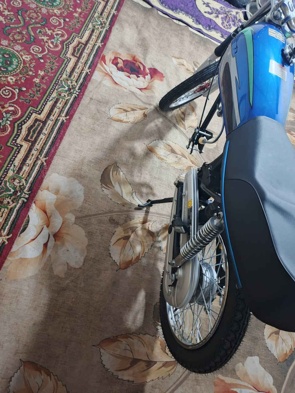 تعميرة نامة نقص بس محرك شاصي سكنر ٢٦ اوراق ب٥٠٠ وبيهة مجال حك جية ***********
