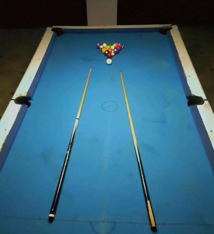 ✨ فرصة استثمارية مميزة للبيع ✨
🔹 كوفي ميامي + شاورما نور الشام
للبيع لعدم التفرغ
📍 الكوفي متكامل من جميع النواحي:
✔ نراكيل جاهزة للعمل
✔ باريستا وتجهيزات قهوة كاملة
✔ قاعة ألعاب PlayStation
✔ ميز بليارد
🍽 مطعم شاورما نور الشام:
✔ أجهزة ومعدات متكاملة
✔ تتبيلة شاورما مميزة بطعم خاص
✔ صلصات الريزو الخاصة
✔ جميع مستلزمات العمل جاهزة
المشروع جاهز للعمل فوراً وبسمعة طيبة، فرصة مناسبة لمن يرغب باستثمار ناجح ومضمون بإذن الله.
📞 للاستفسار والتفاصيل أكثر:
***********
