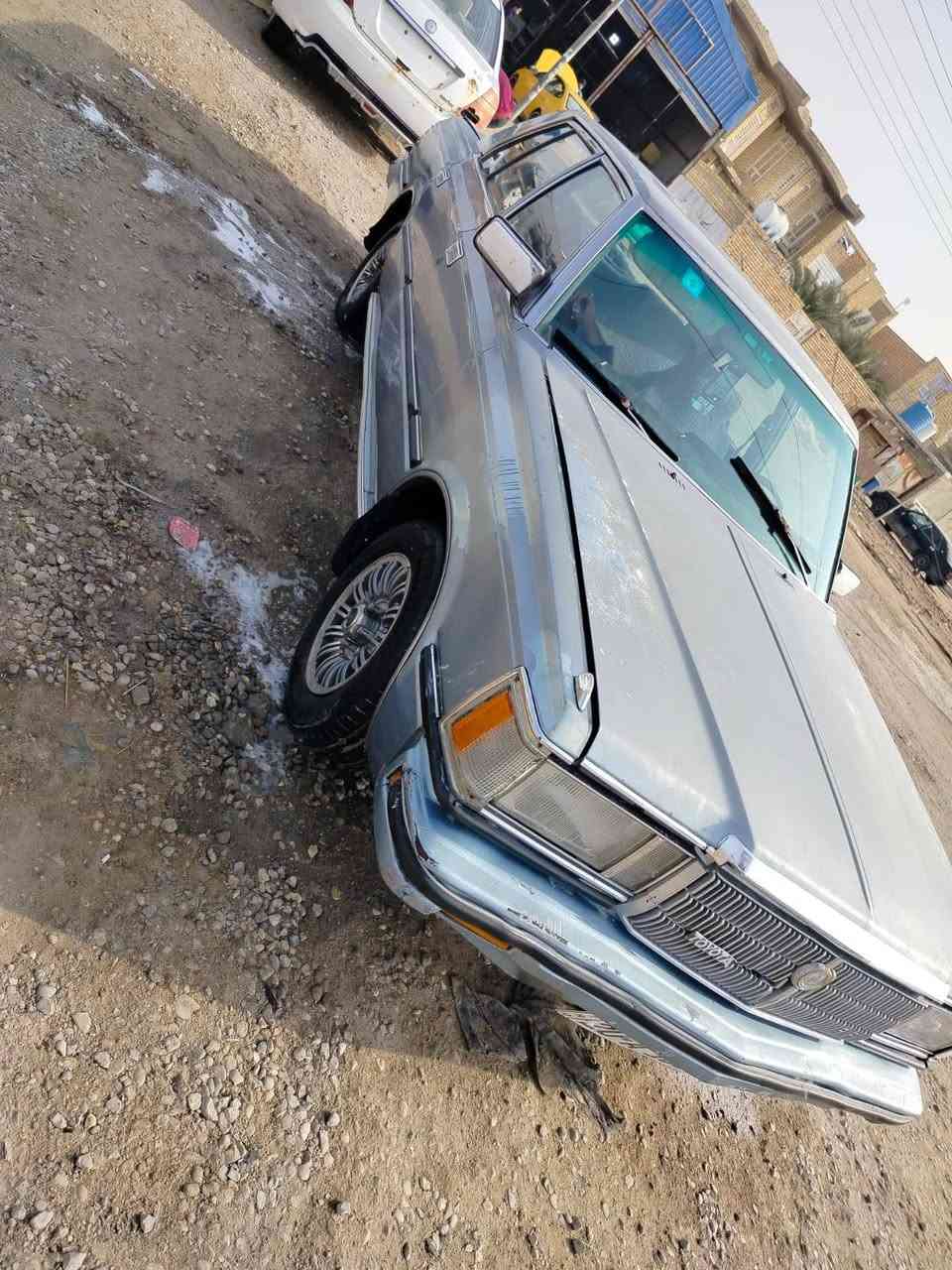 سوبر لبيع او مراوس حسب لقناعه مديل82 سياره جاهزه مكينته وكير وكسن توني شادهن ثنين ونص ديلكو رقم انكليزي صاحبه يمي 
سياره ما بيه لا ضربه وله صبغ وشاصي مكفول شرط حداديه توني مسويه
مكاني ذي قار ***********
