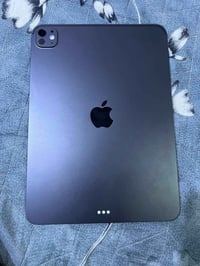 ايباد 11 برو • مشحون ٣٠ مرة • ضمان عالم القلعة