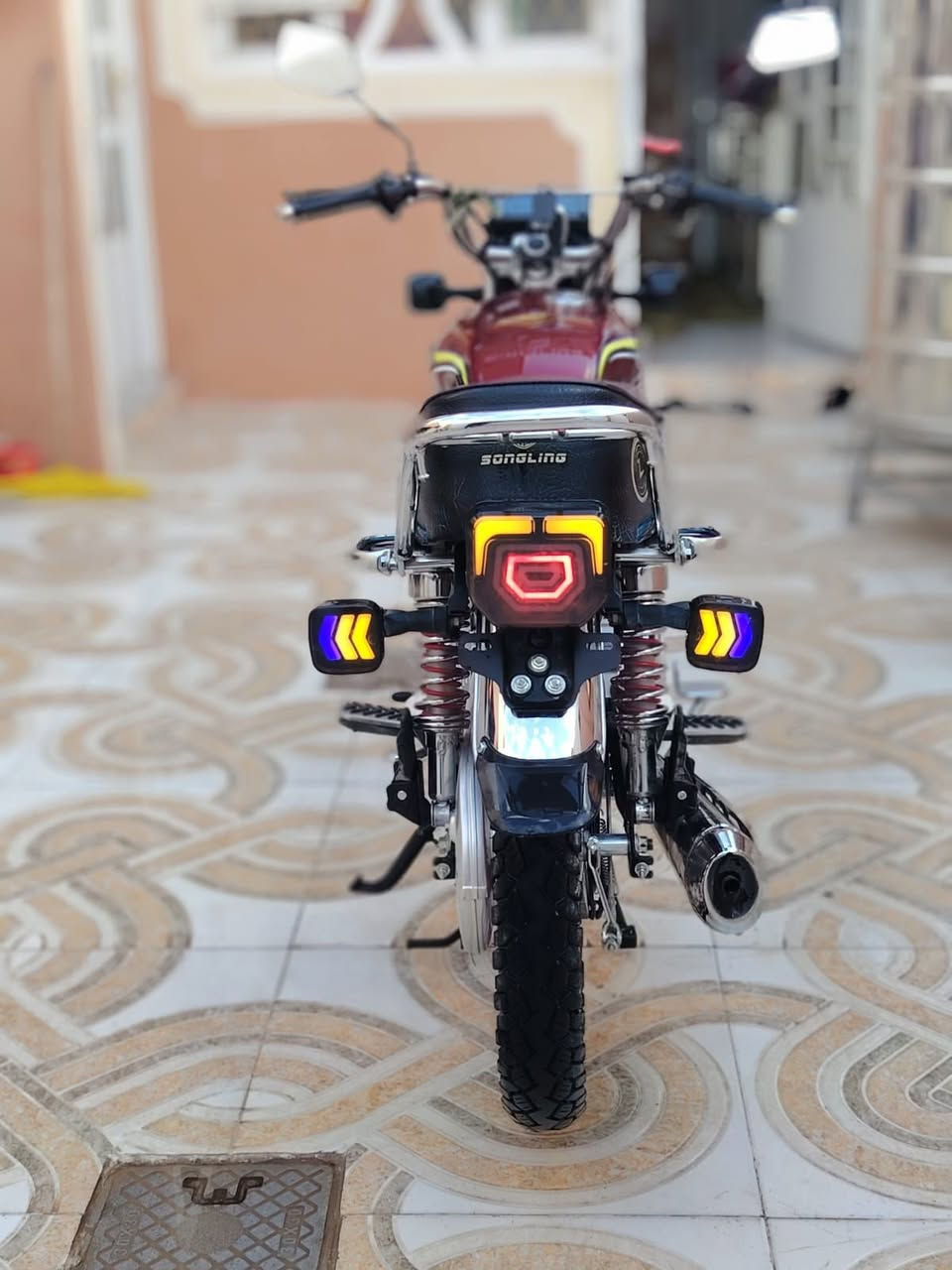 للبيع سيفان موديل 25دراجه جديد مكاني ديالى ناحيه سلام عله طريق دلعباس نتصل ودلل ***********
