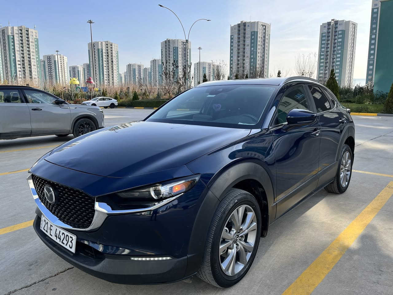 مازدای CX30 بۆ فرۆشتن

مۆدێل: 2023 مواسەفات Preferred

بێ بۆیاخ و پارچە گۆڕین
هیچ ئەیەرباگێک نەتەقیوە
ماوەی رۆشتن: 48,000KM
مواسەفات: کوشن جلد، کوشن خەزن، کوشن کارەبا، کوشن هیتەر.
راداری پێشەوە، کامێرا، راداری ناوچەی کوێر.
بە شەرتی گێڕ و مەکینە و کارەبایی
نرخ: 165 وەرەقە.

پەیوەندی:
*********** 

ژمارەی شانصی
3MVDMBCM2PM502014

 

[https://bid.cars/en/lot/1-51356604/2023-Mazda-CX-30-3MVDMBCM2PM502014](https://bid.cars/en/lot/1-51356604/2023-Mazda-CX-30-3MVDMBCM2PM502014)
