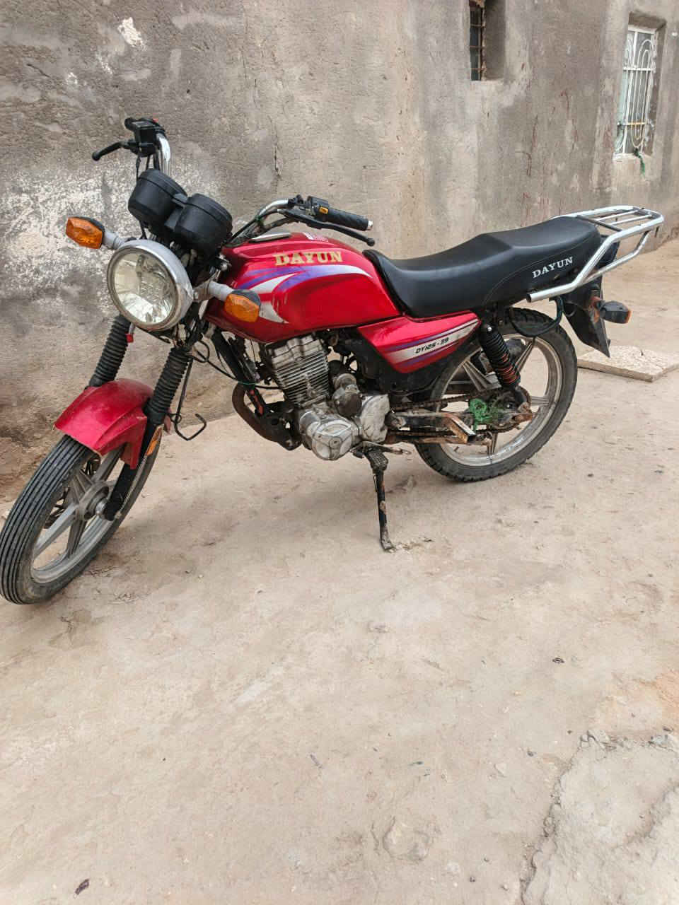 سلام عليكم درجة دايون للبيع كلك مكفوله من سرقه المكان القاسم سوق دوهان رقم ***********
