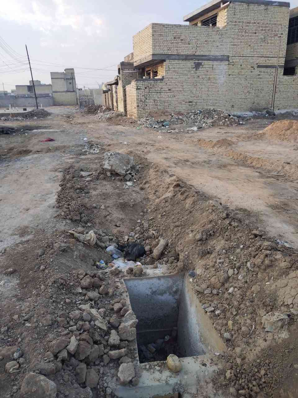 قطعة ارض للبيع مساحه 75الواجهه 5والنزال15حي الرئاسه نهاية شارع 20كاع بيت كوز عرض الشارع عشره سبيس فيهاكهرباء ومي ومجاري ويبعدمنهاالتبليط 100متر تقريبا
الاتصال علئ الرقم ***********
