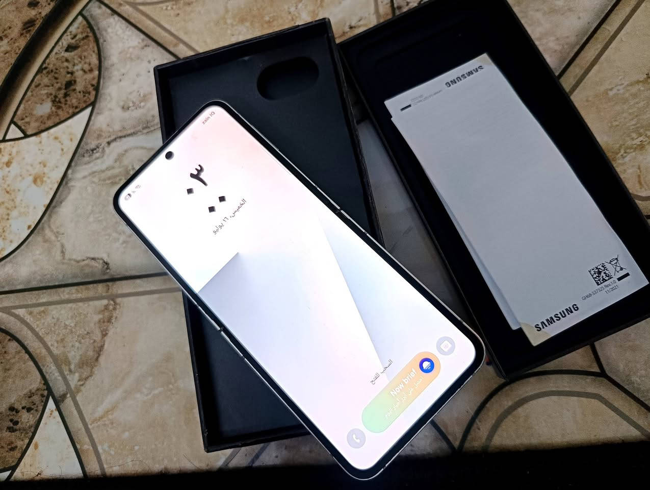 للبيع Samsung Galaxy Z Flip7 FE

- اللون: أبيض 🤍
- السعة: 256GB
- الرام: 8GB
- شاشة داخلية 6.7 إنج AMOLED 120Hz
- شاشة خارجية 3.4 إنج
- كاميرا 50MP
- يدعم 5G
- الجهاز نظيف وبحالة ممتازة.
- يجي وياه الكارتون الأصلي.

السعر: (850)وبي مجال 
🔴مكلف بل نشر فقط للاستفسار: ***********
