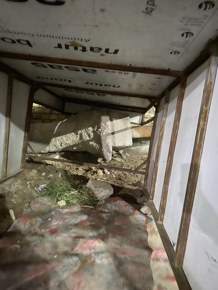 سقيفه ستوته للبيع السعر125 قفلها 100من الاخير رقم الهاتف ***********
