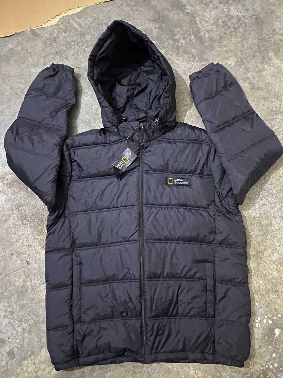 national  geographic
orginal 
size L~XL
توصیل جمع
بالە غیر مستخدم
وزن~85~95
***********
