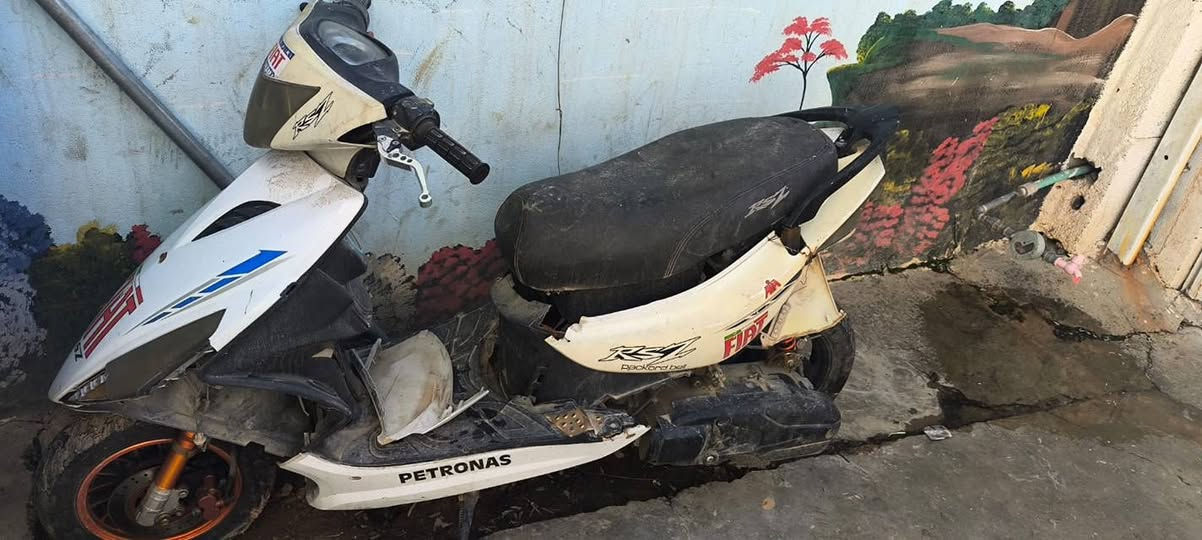 سلام عليكم شباب ماكس سكنس امضلع البيع سعر مناسب شغالا ابيعها طافيه جف تراب علمود منتفاشل دراجه كهربأيات شغالا نكره سلف بس دراجه متر وكه صار فتره 
سعر الدراجه 90الف بيها مجال  حك الجيه مجال بصيط 
***********
انتصل عل رقم
