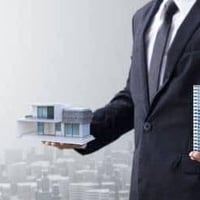 عروض للبيع في مجمع البحيره السكني قرب الجامعه الامريكه شارع المطار ✅  ...