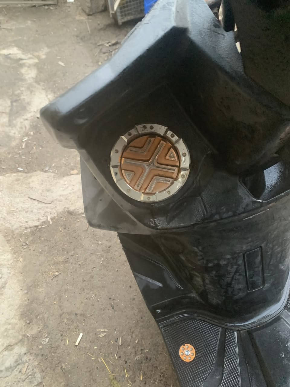 سلام عليكم جيتيار موديل حديث بلاديه بيها تزويد نواعم كلجات رياضي شلعه ومعدل صدر جمس اصلي طرر كاعيه وقبق بانزين اصلي هوا ول اطار وكشن اصلي الدراجه نقص بس كفرات فكريات مالي خلگم مكاني كاضميه سعر ب650 وبيها مجال مكاني كاضميه رقم***********
