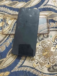 موبايل • مستعمل • صارله شهر