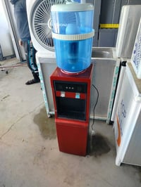 براد ماء مستعمل نضيف جدا شغال سعر 75 نهاية هاتف 07760888975