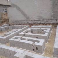 عمال بناء • تنظيف انقاض • صب ارضية