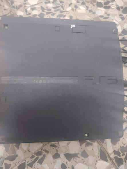 سلام عليكم ابلي 3 اسلم شغال كل عيب ما بي   كامل هوا او ملحقاته ويا جويستك وحده ما مفتوح امهكر ويا7لعبات كالفت اتيوتي جزءين او gta5 ذلاستفس 1 ردد ردمشن 1 وثنين ماعرفهن  السعر 130 او بي مجال مكان ديوانيه  الرقم ***********
