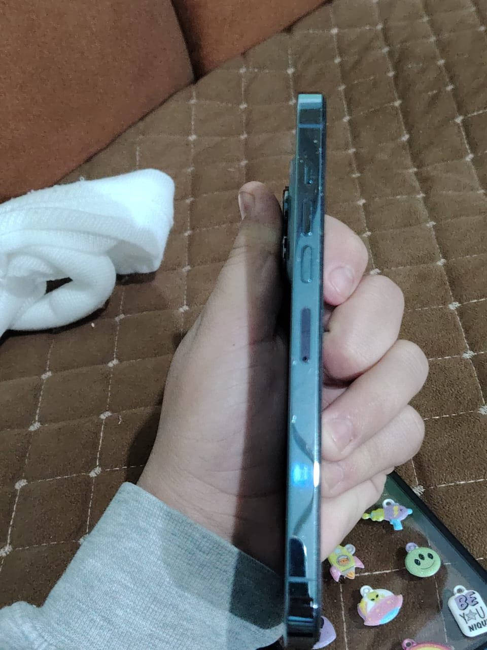 سلام عليكم آيفون 13 بروًماكس
ذاكراه 256 
بطاريه 82بلدي  
تك سيم
نضافه٩٩

فقط مبدل شاشه
فس إيدي واكف 
السعر 425 
***********
