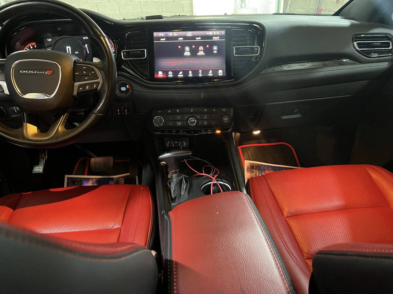 السلام عليكم شباب دورنكو موديل 2023 إسمنتي

حجم المحرك : 3600 gt فور ويل 
المسافه المقطوعه-8500 ميل

حادث السياره : سرقه يعني كله راجعه لون واحد عدا البنيد صبغ فقط بدون حادث

#مواصفات
شاشه حجم كبير
لايت زنون دبل لد 
صندوك كهرباء 
كشنات جلد احمر 
تدفئه كشنات 
مقعد السائق ميموري 
ستيرن كهرباء 
شفتات ستيرن 
تدفىه ستيرن 
رادار امامي 
خروج عن المسار 
رادار خلفي نقطه عمياء 
حساسات خلفيه 
اشاير بالمرايات 
ويل 20 gt بلاد 
تخم تاير برجستون 

سعر السياره : 265$ بدون رقم 

مكان السياره بغداد ☎️ *********** بيه وات ساب تحياتي للجميع
