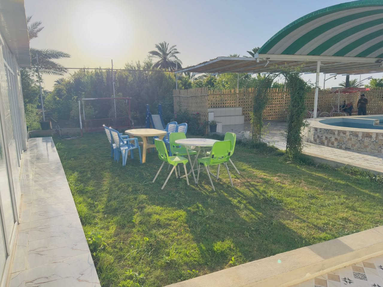 مزرعه للايجار
بيت 🏫
مسبح 🏝️
مكان شوي 🏟️

الموقع /بلد  

للتواصل والحجز عل رقم 
***********
واتساب ***********
— في ‏مزارع قضاء بلد‏.
الايام المتوفره 
الاحد يوم كامل 
الاثنين يوم كامل 
الثلاثاء يوم كامل 
الاربعاء يوم كامل  
الجمعه يوم كامل 
السبت يوم كامل
