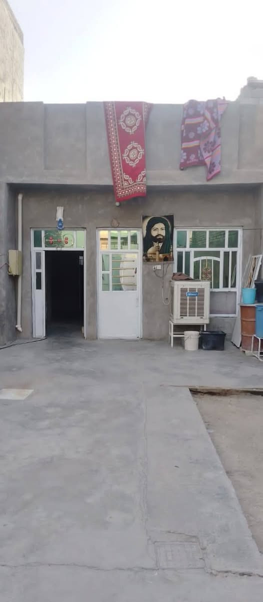 سلام عليكم بيت لبيع ١٨٠متر عكادة العناون العماري شارع لمدريس يم بيت دنيار خدمات ماء مجاري سعر ٥٥ رقم ***********مروس يرهم
