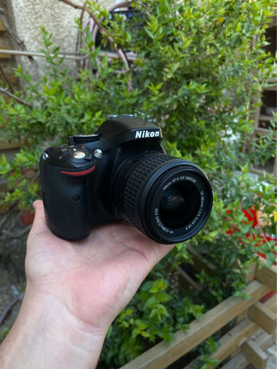 للبيع كامرا نيكون 5200 شاشة قلاب نضافة 100% استخدام قليل شتر 9 الف 
ملحقات
 عدسه 18-55 VR مانع اهتزاز
شاحنه 
بطاريه
حزام 
السعر 360 الف وبي مجال 
مكان بغداد البنوك بغداد, العراق


**إذا كنت صاحب هذا الإعلان وتريد حذفه لأي سبب، رجاءا أرسل رسالة إلى الدعم الفني**