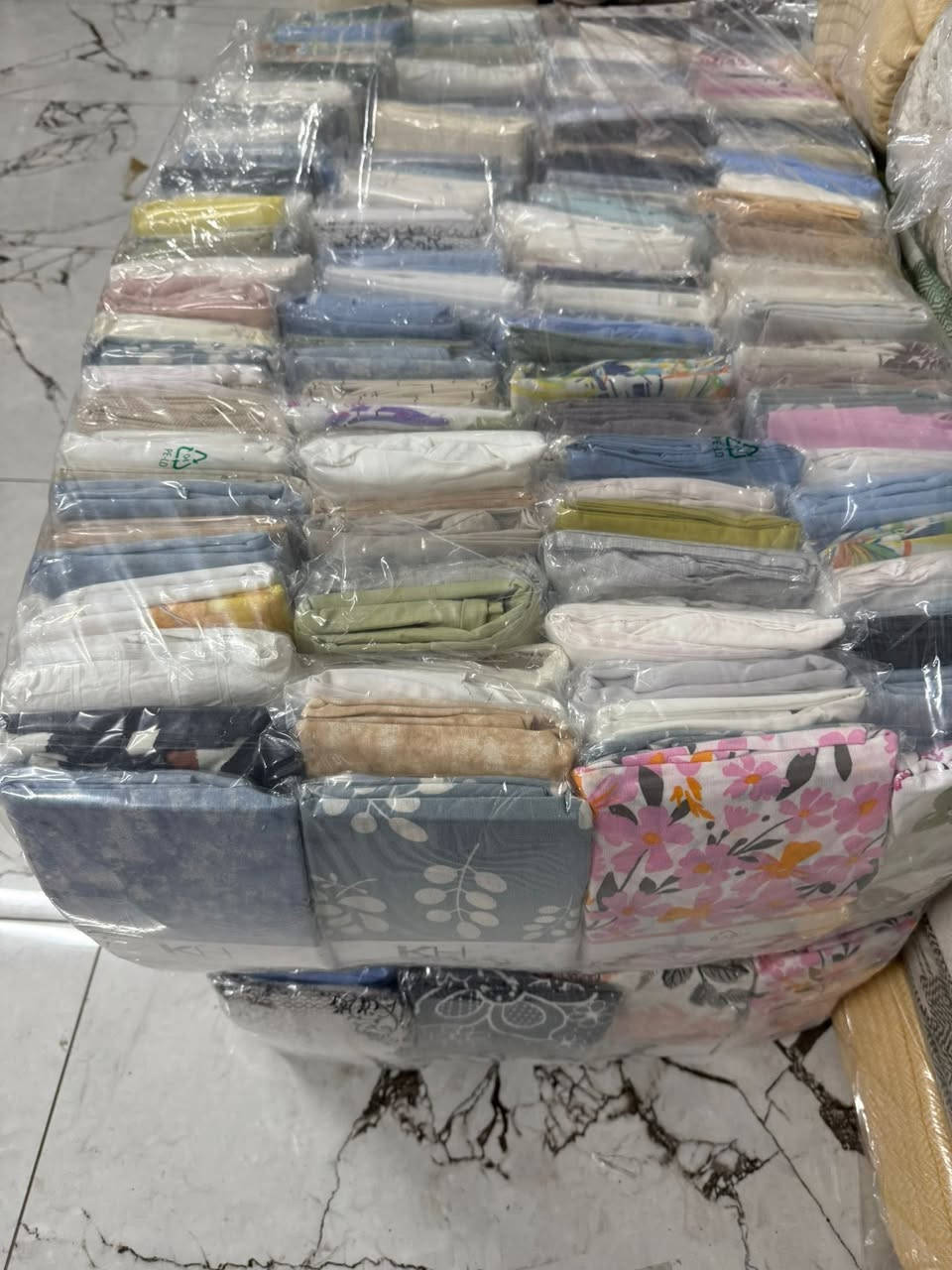 السلام عليكم بيع بالجمله شراشف خاوليات وجوه مخاد برانص البيع بالجمله 300قطعه فما فوق المنشا تركي وانكليزي  الماركات هيا

🏠 English Home

Karaca

LC Waikiki

Madame Coco
الخامه درجه اولى للتواصل على الصفحه الرئيسيه


**إذا كنت صاحب هذا الإعلان وتريد حذفه لأي سبب، رجاءا أرسل رسالة إلى الدعم الفني**