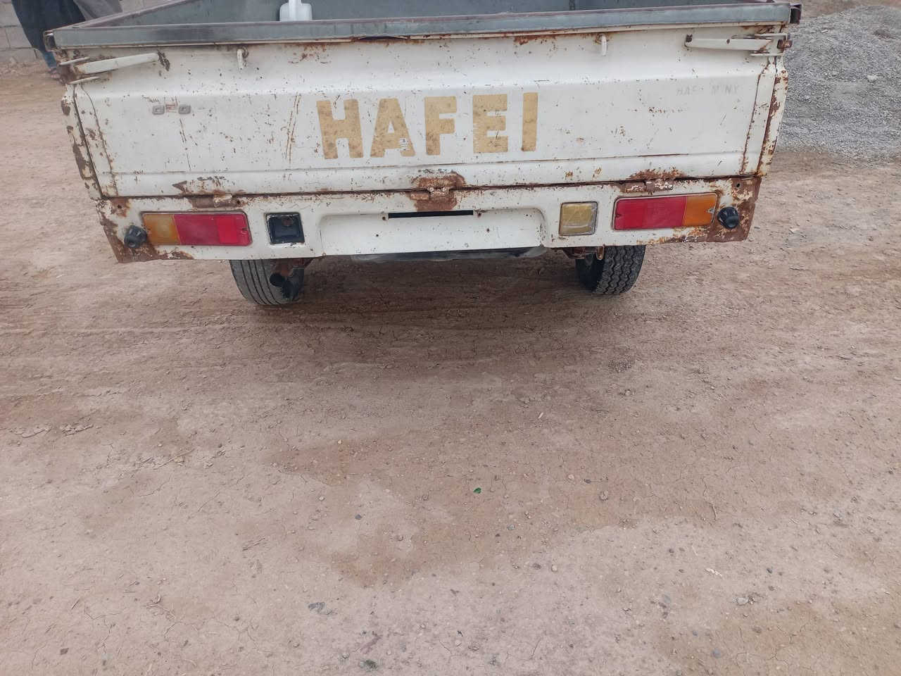 للبيع موديل 2012 محرك مكفول كير مكفول أكسل مكفول تخم تاير شاصي بلادي السعر 30 وبيها مجال المكان سامراء ***********
